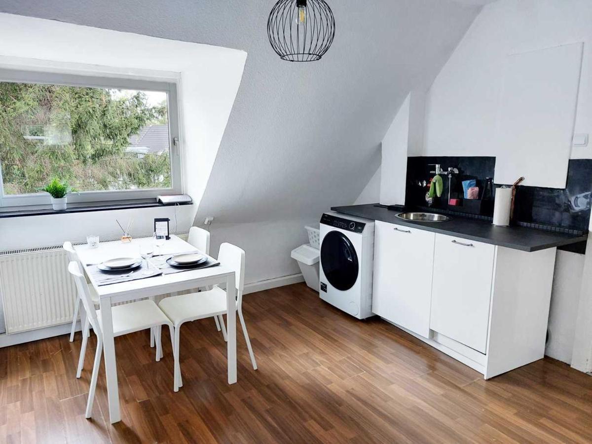 Cozy Apartment With Garden In Гельзенкирхен Экстерьер фото