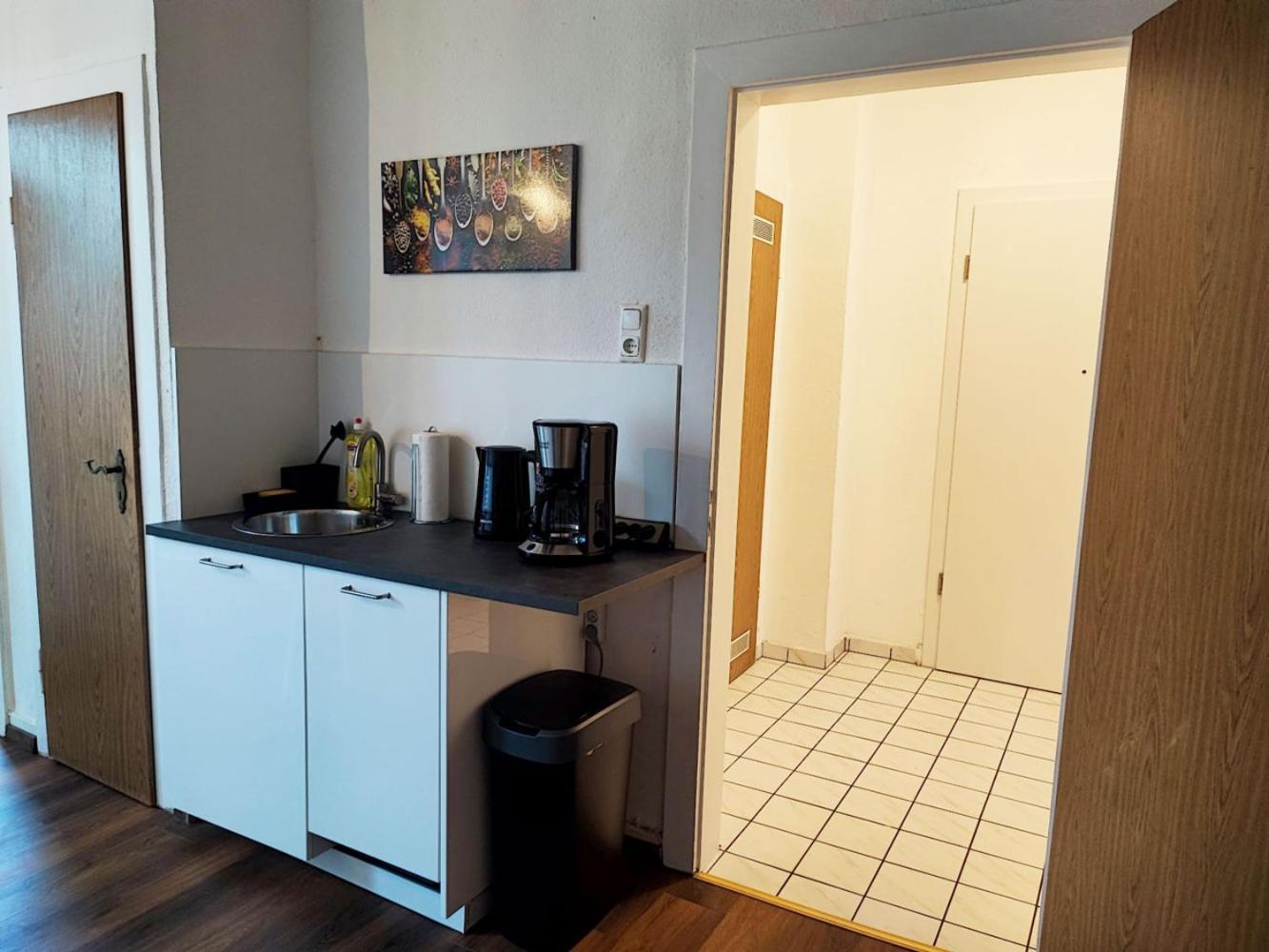 Cozy Apartment With Garden In Гельзенкирхен Экстерьер фото