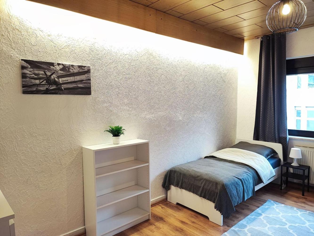 Cozy Apartment With Garden In Гельзенкирхен Экстерьер фото
