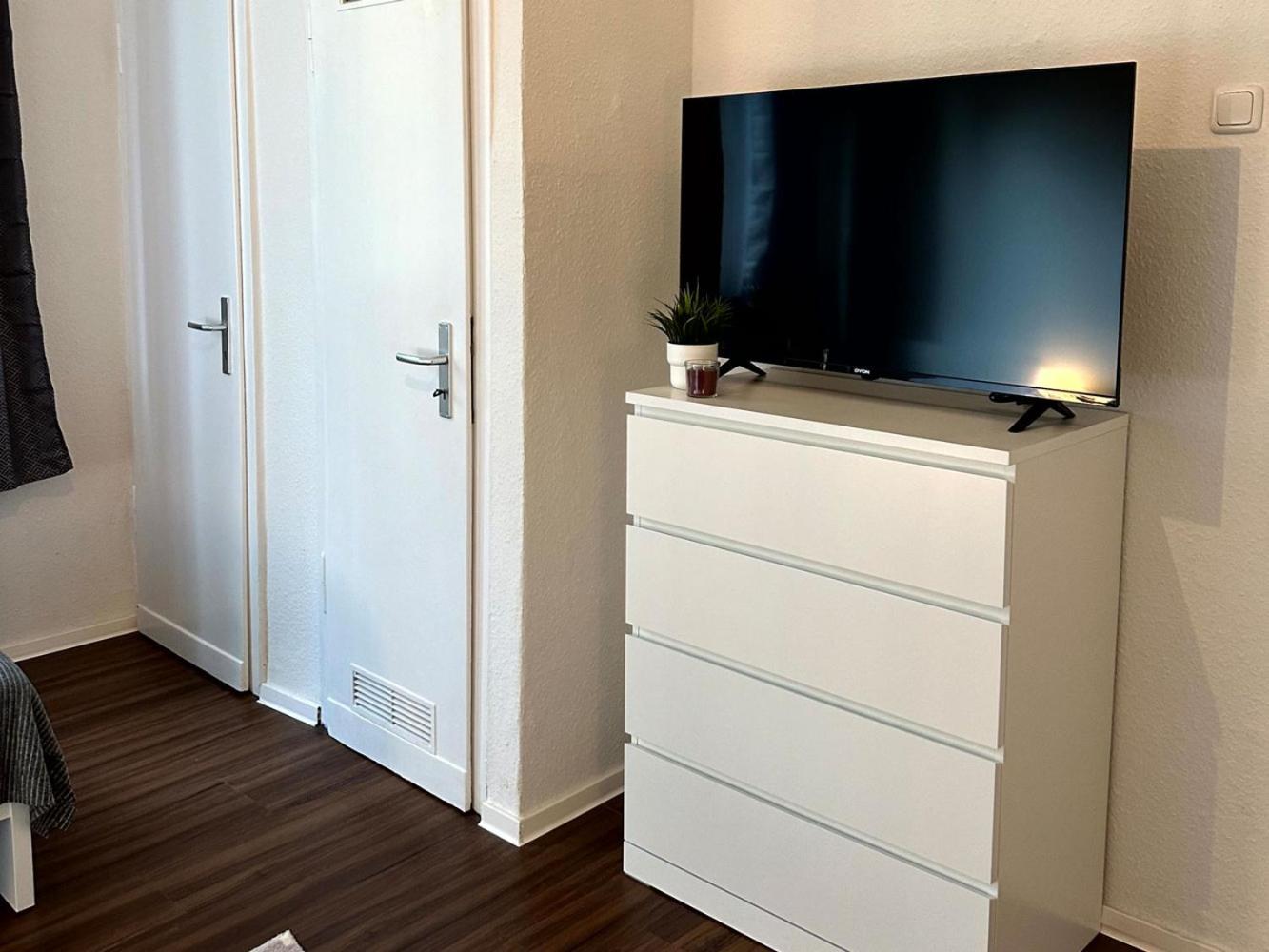 Cozy Apartment With Garden In Гельзенкирхен Экстерьер фото