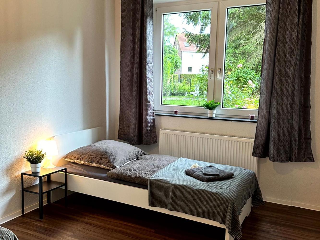 Cozy Apartment With Garden In Гельзенкирхен Экстерьер фото